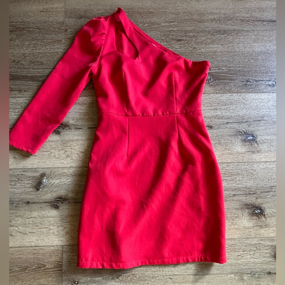 Women’s one sleeve mini dress. Small